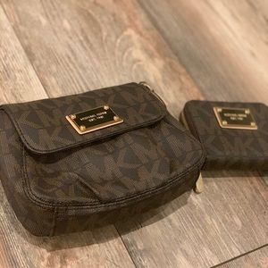 Michael Kors Crossbody and wallet. LIKE NEW!!